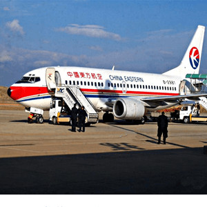 拉萨航空快运业稳步发展的原因是什么？